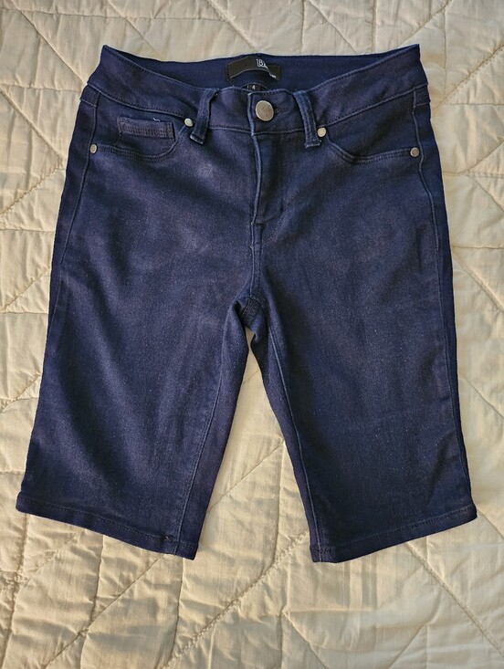 1822 Denim Pants - 1822 'Butter' Denim Skinny Bermuda Shorts- Size 4